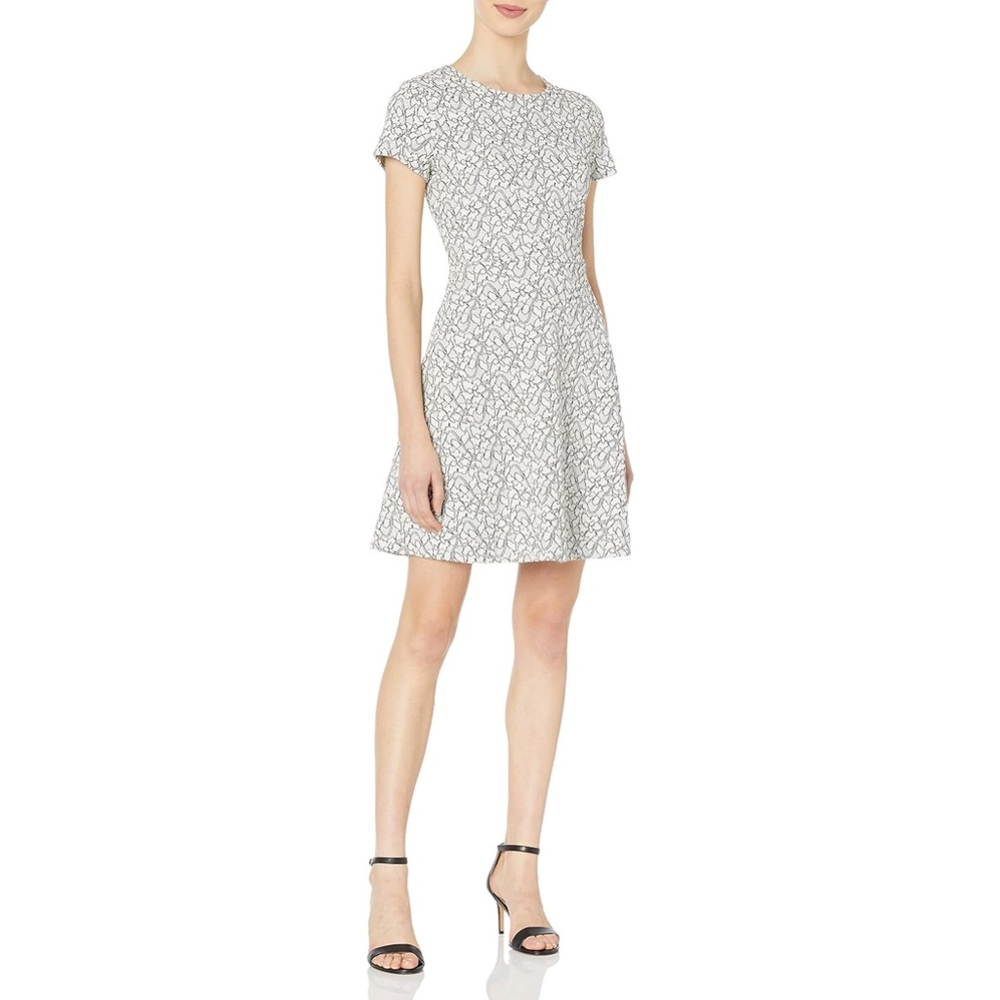 bcbgmaxazria — noreen short sleeve knit city dress